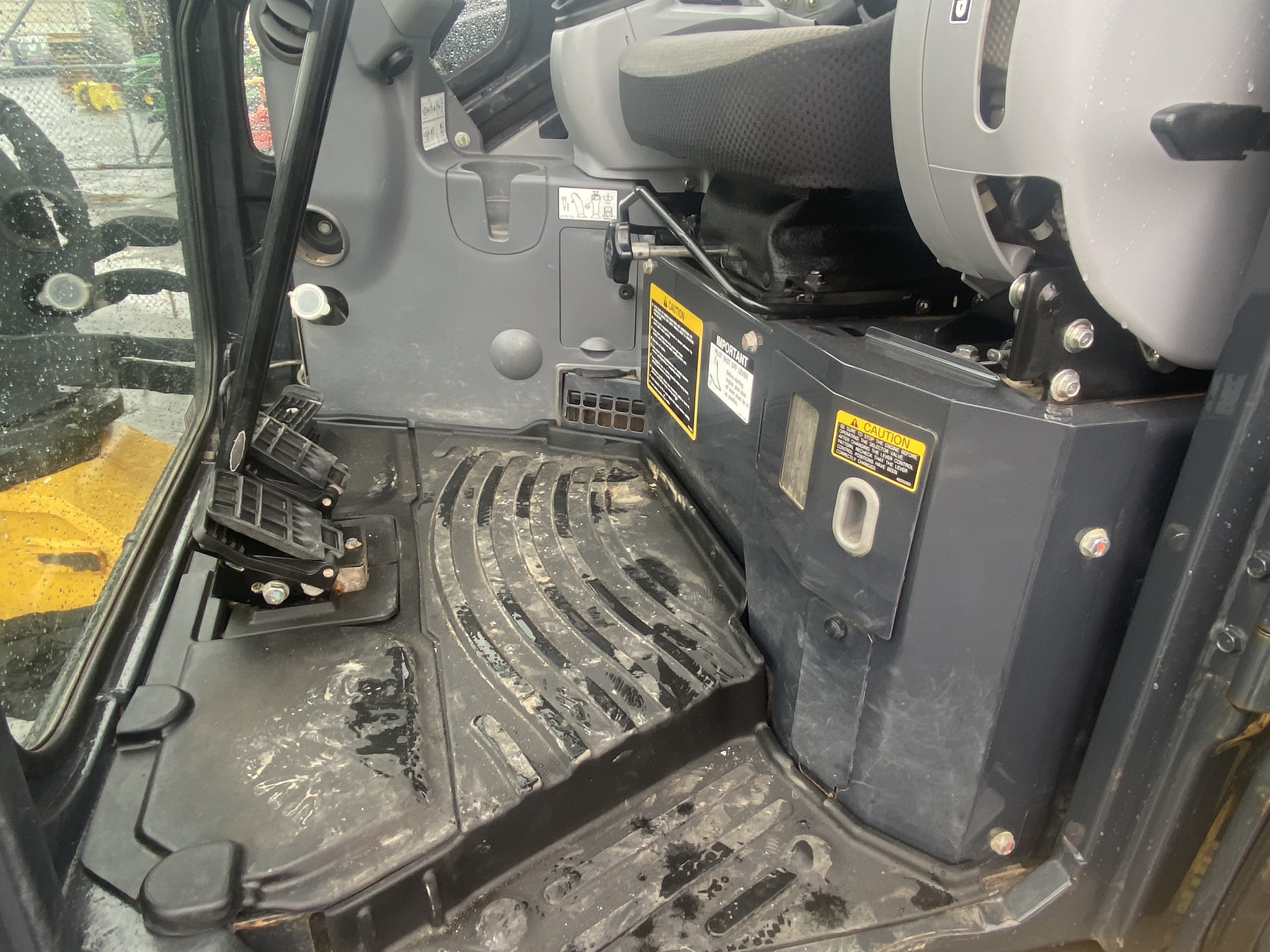 2023 John Deere 60 P Image 13