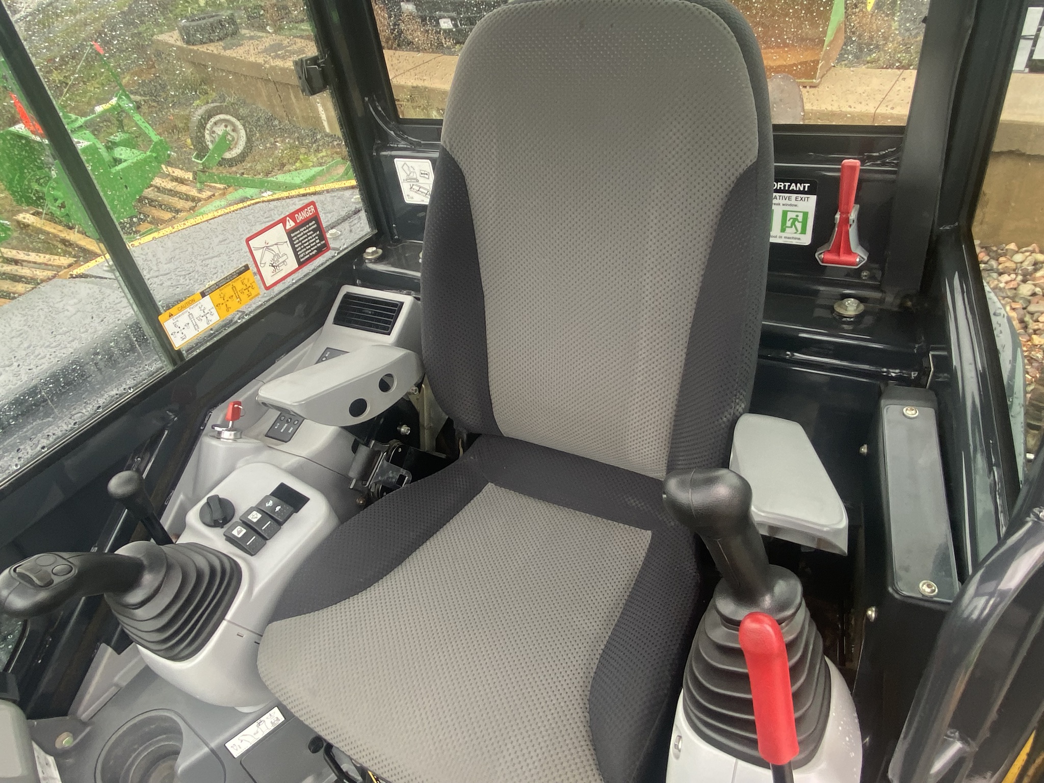 2023 John Deere 60 P Image 14