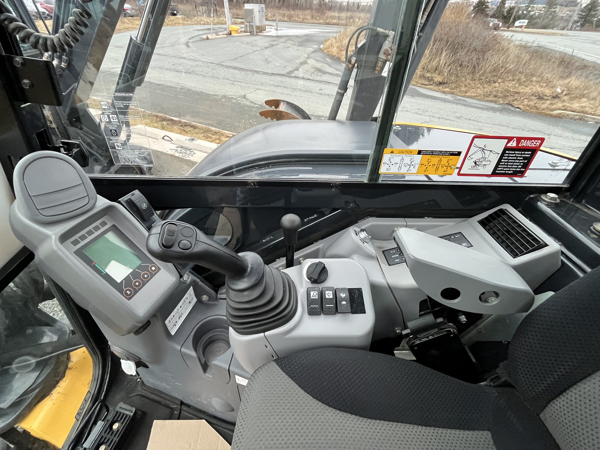 2023 John Deere 60 P Image 18