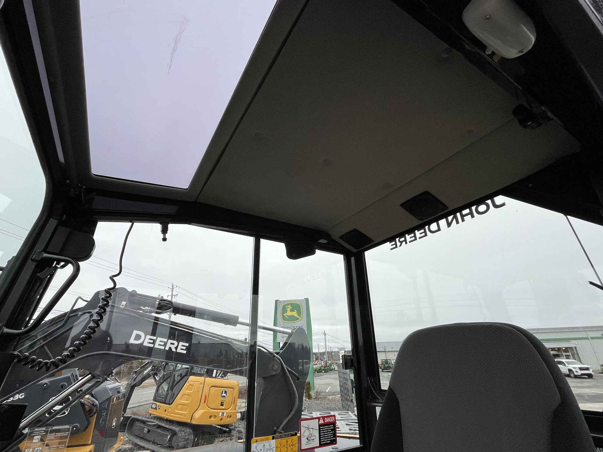 2023 John Deere 60 P Image 21