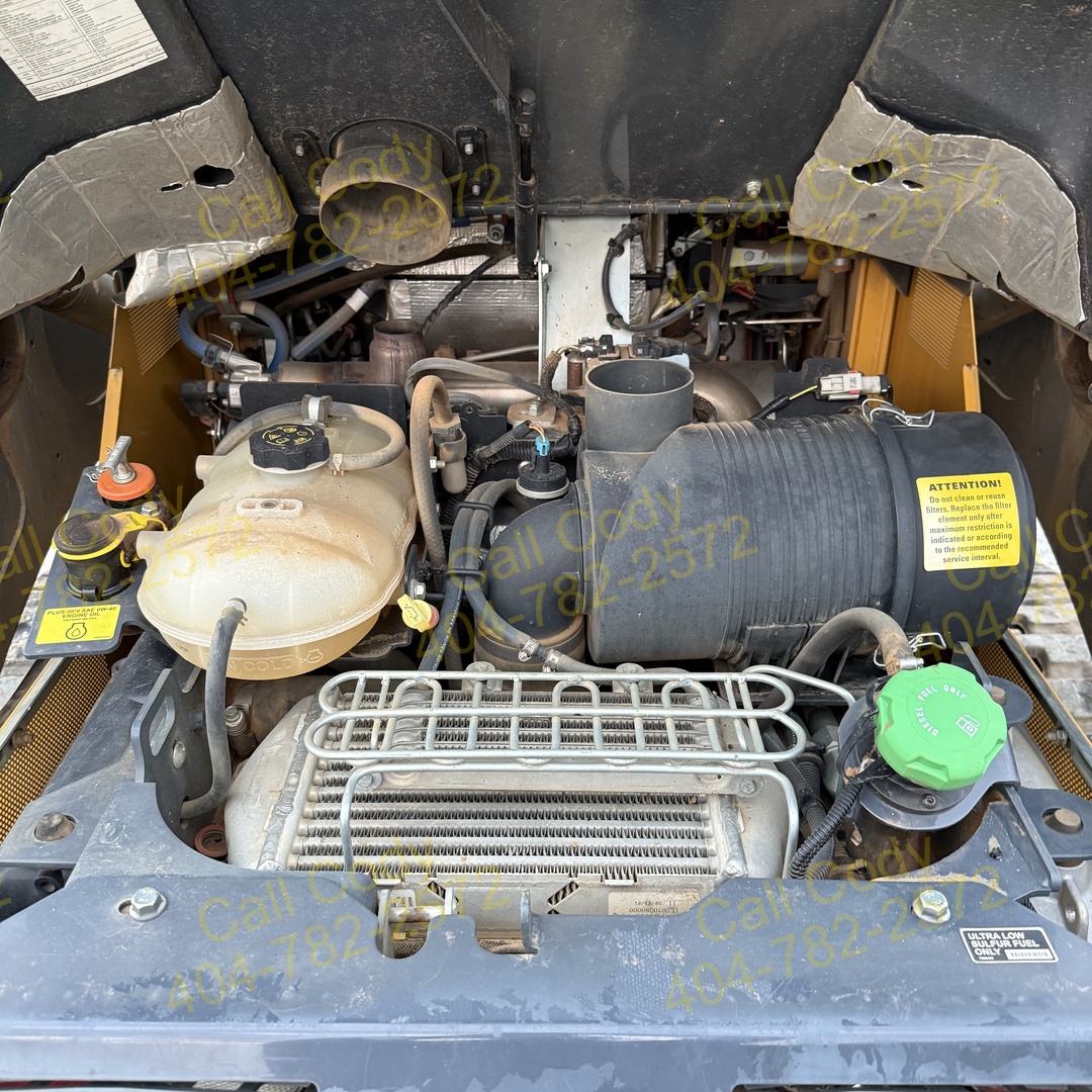 2021 John Deere 331G Image 5