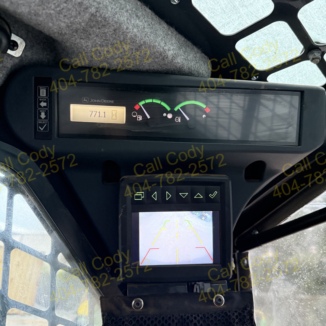 2021 John Deere 331G Image 8