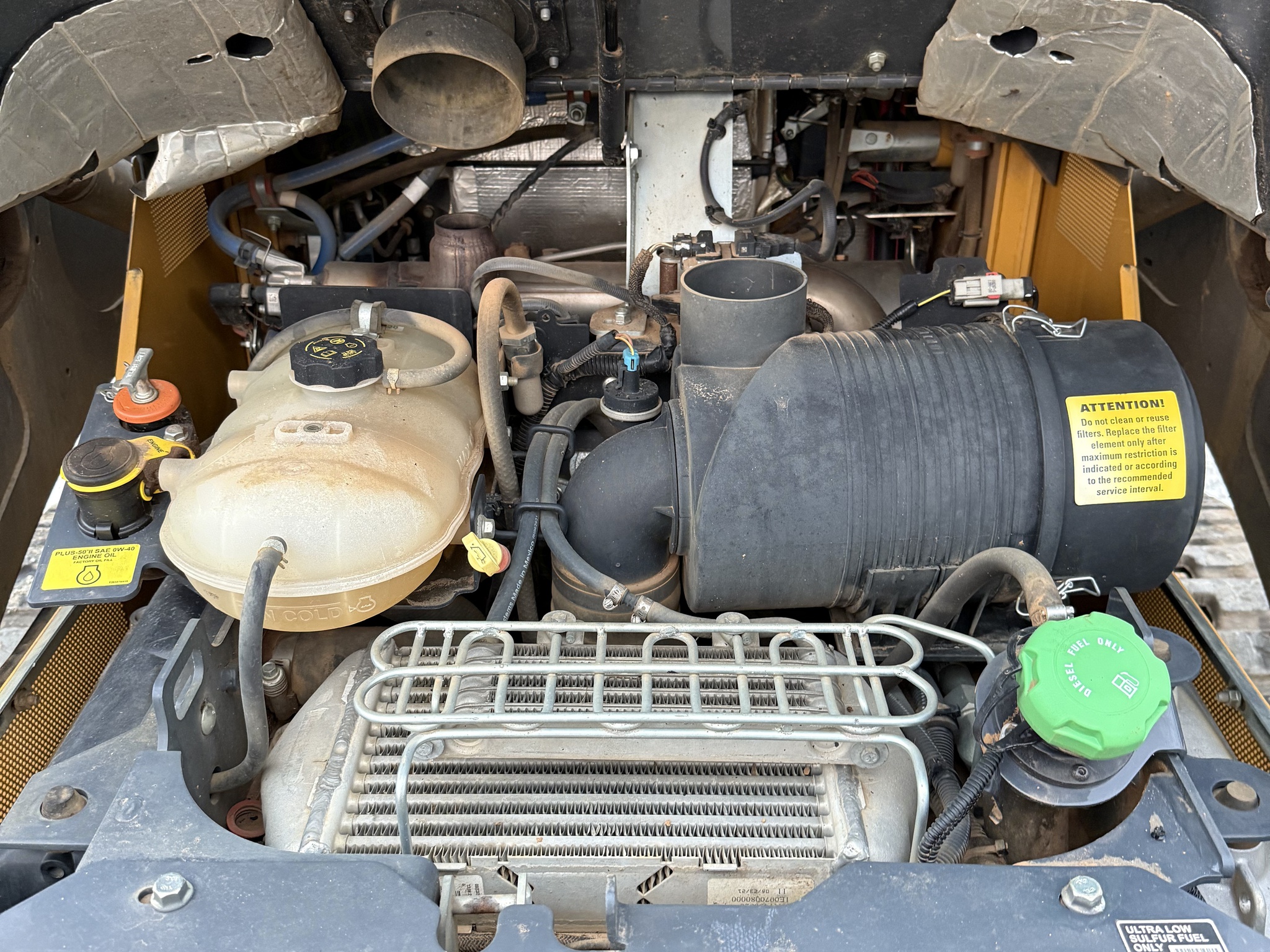 2021 John Deere 331G Image 4