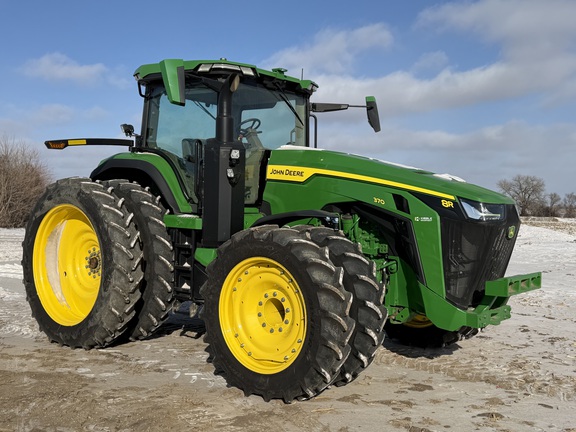  John Deere 8R 370