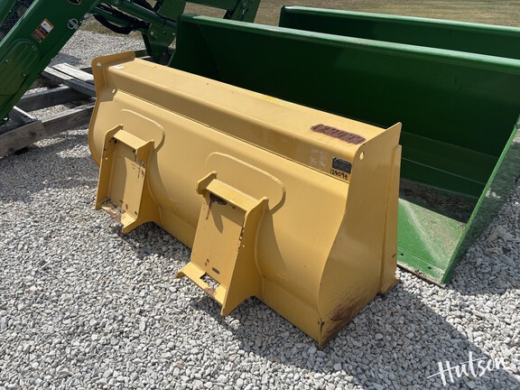 Photo of John Deere AT413236