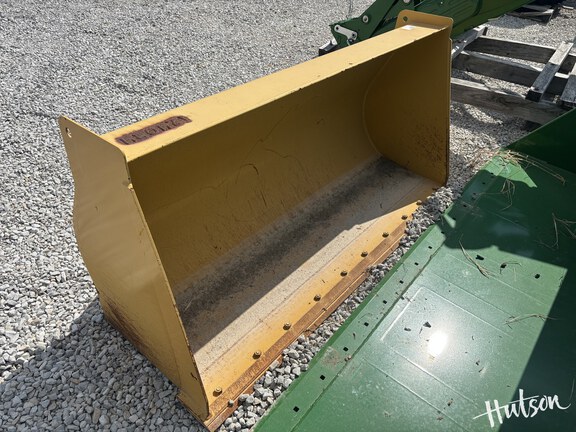 Photo of John Deere AT413236