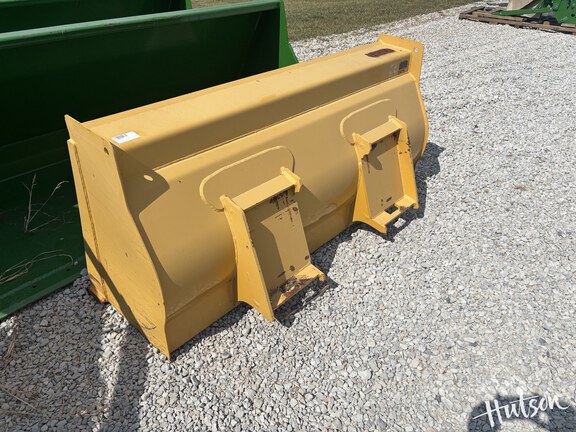 Photo of John Deere AT413236
