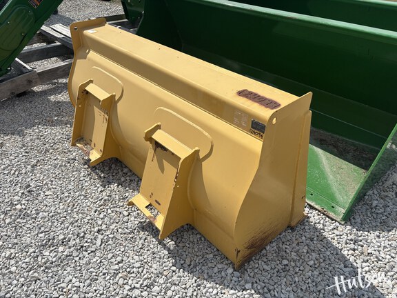 Photo of John Deere AT413236