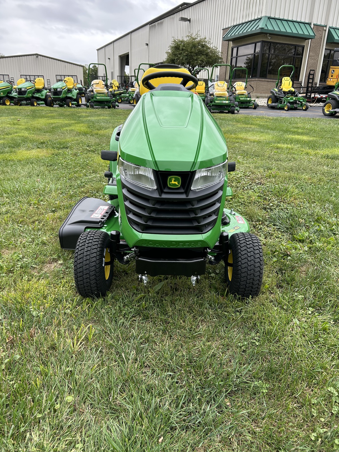 2025 John Deere X350 Image 3