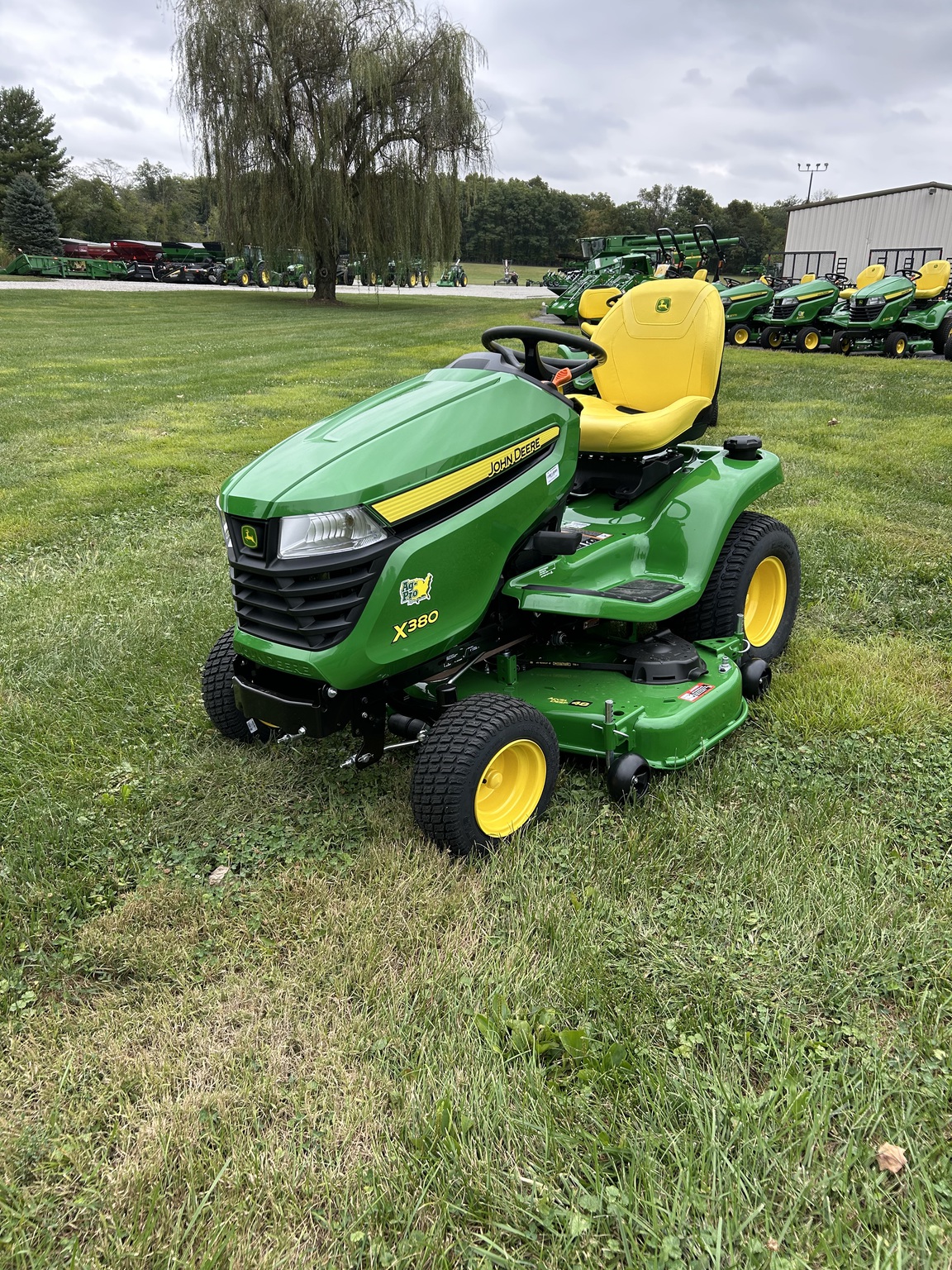 2025 John Deere X380 Image 4