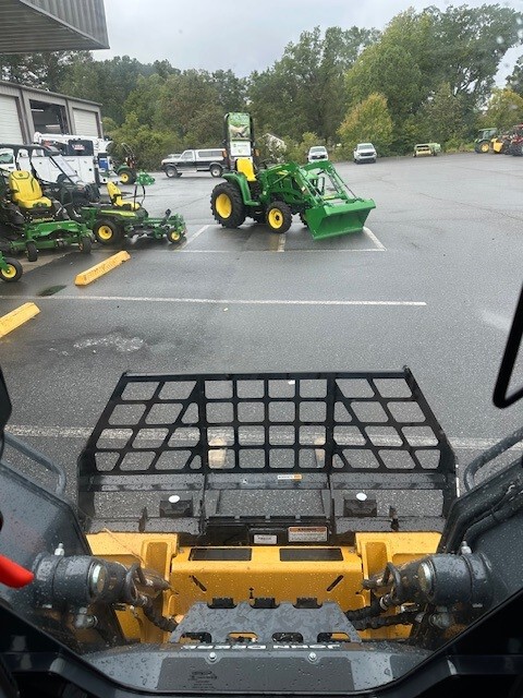 2025 John Deere 325G Image 10