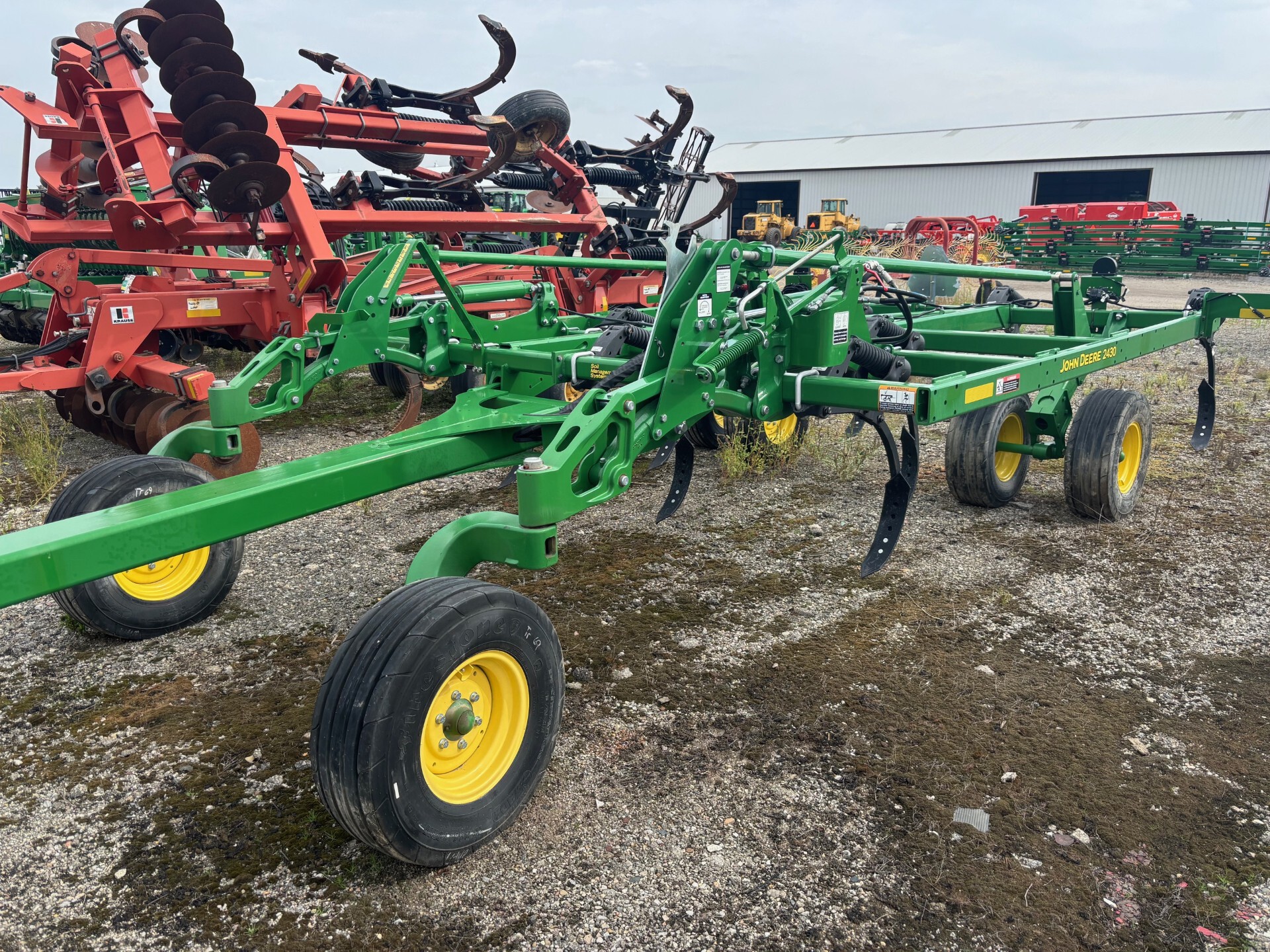 2020 John Deere 2430 Image 2
