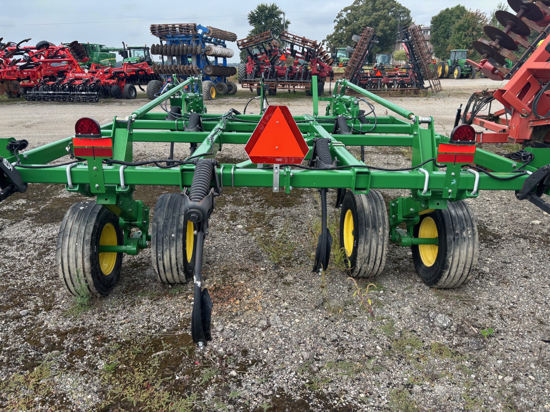 2020 John Deere 2430 Image 3