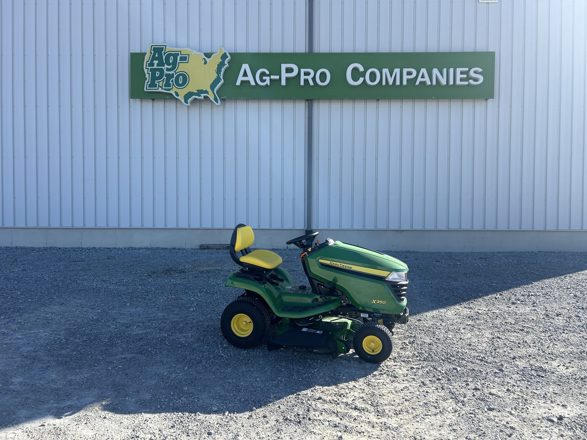 2025 John Deere X350 Image 1