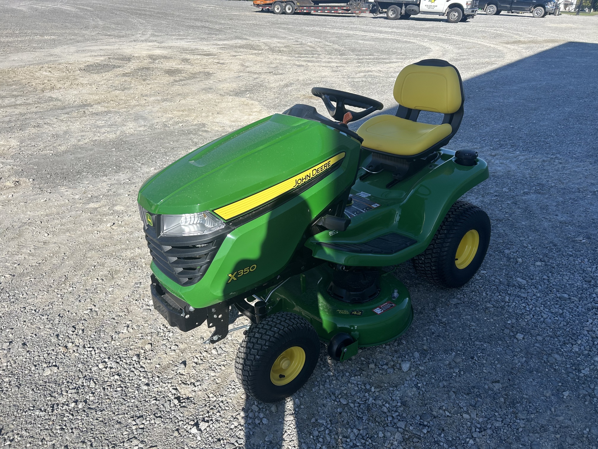 2025 John Deere X350 Image 4