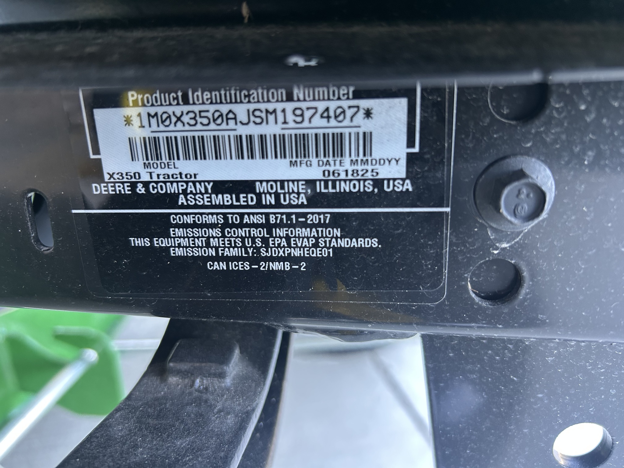 2025 John Deere X350 Image 11