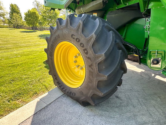 2025 John-Deere S7 800