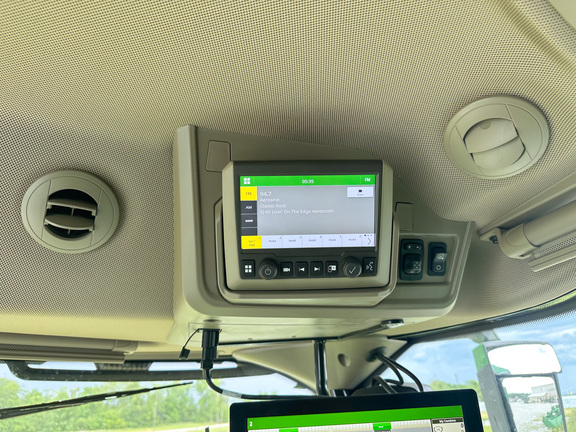 2025 John-Deere S7 800