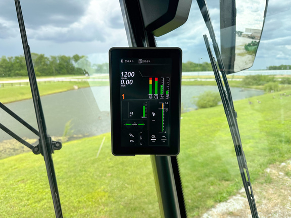 2025 John-Deere S7 800