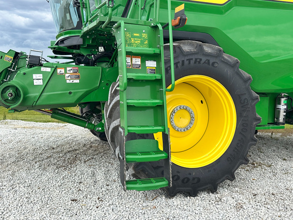 2025 John-Deere S7 800