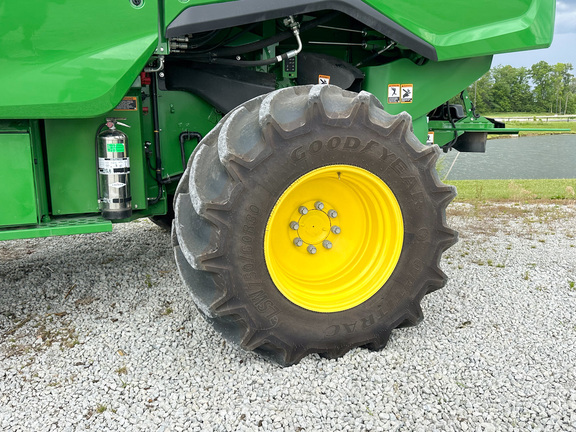 2025 John-Deere S7 800