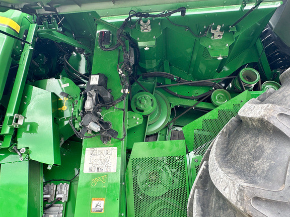 2025 John-Deere S7 800