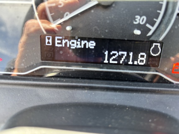 Used 2017 John Deere 2038R Compact Utility Tractors at Koenig Equipment in Germantown, OH - Photo14