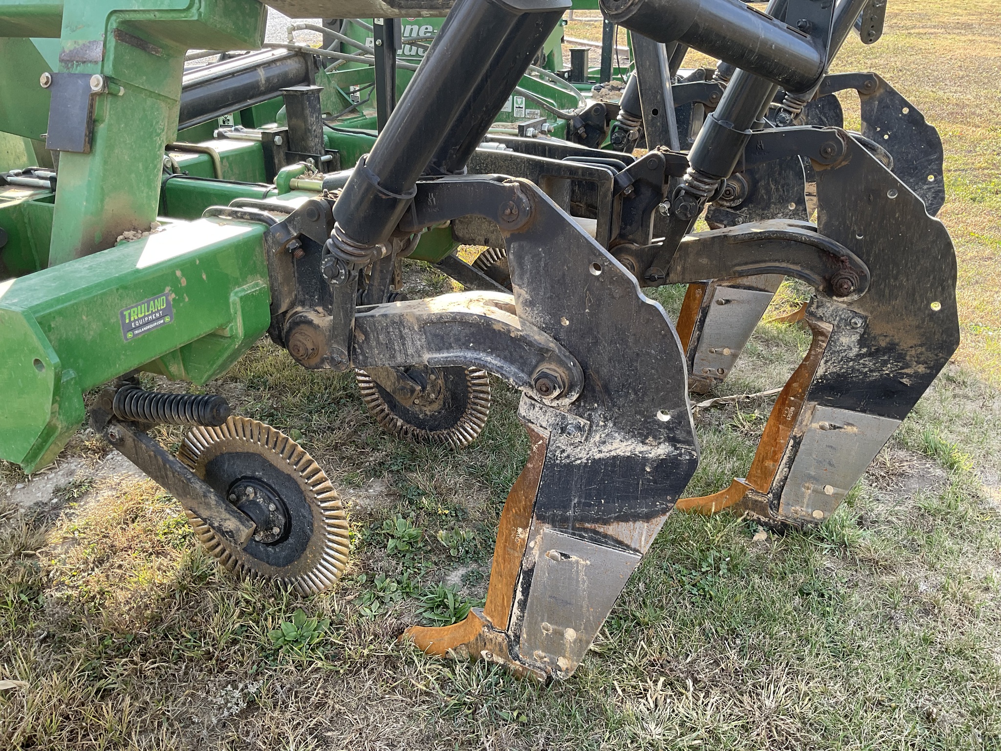 2023 Unverferth 132 Image 7