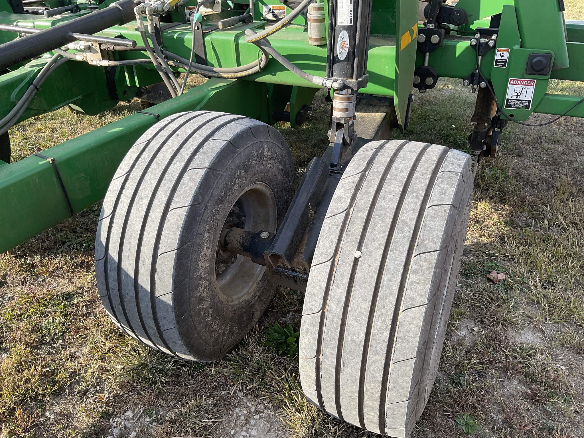 2023 Unverferth 132 Image 6