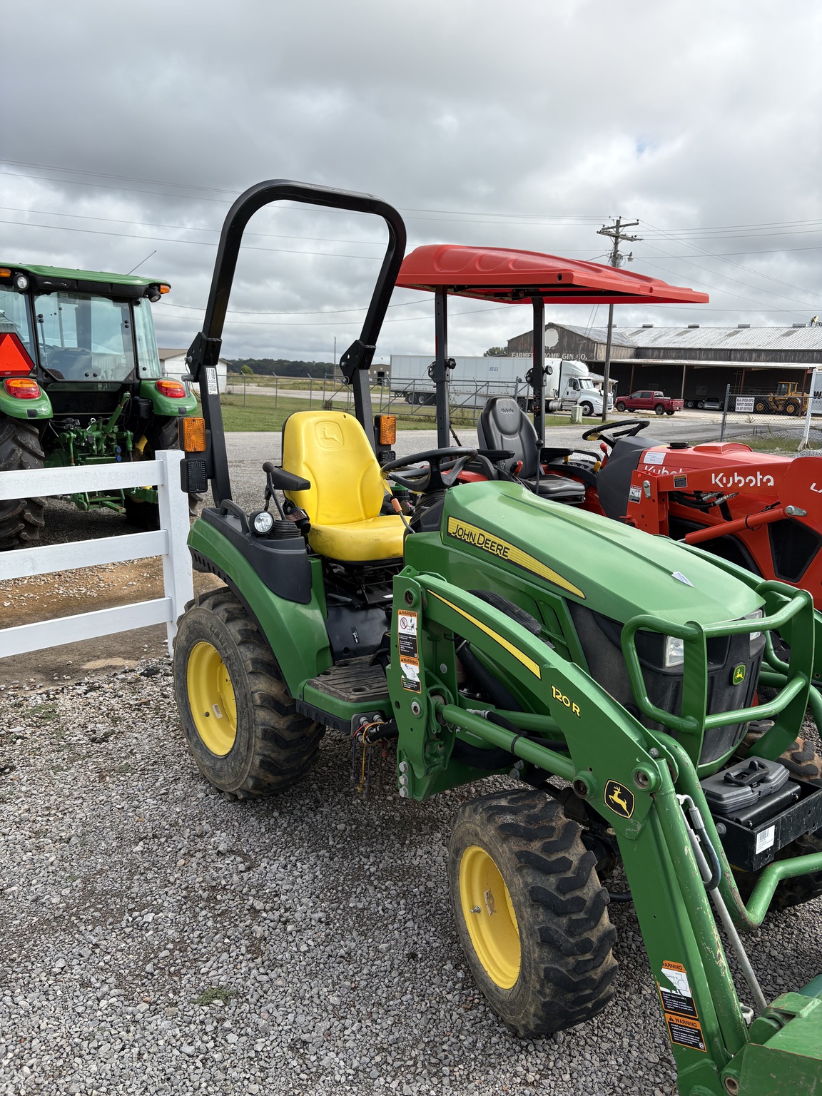 2019 John Deere 2025R