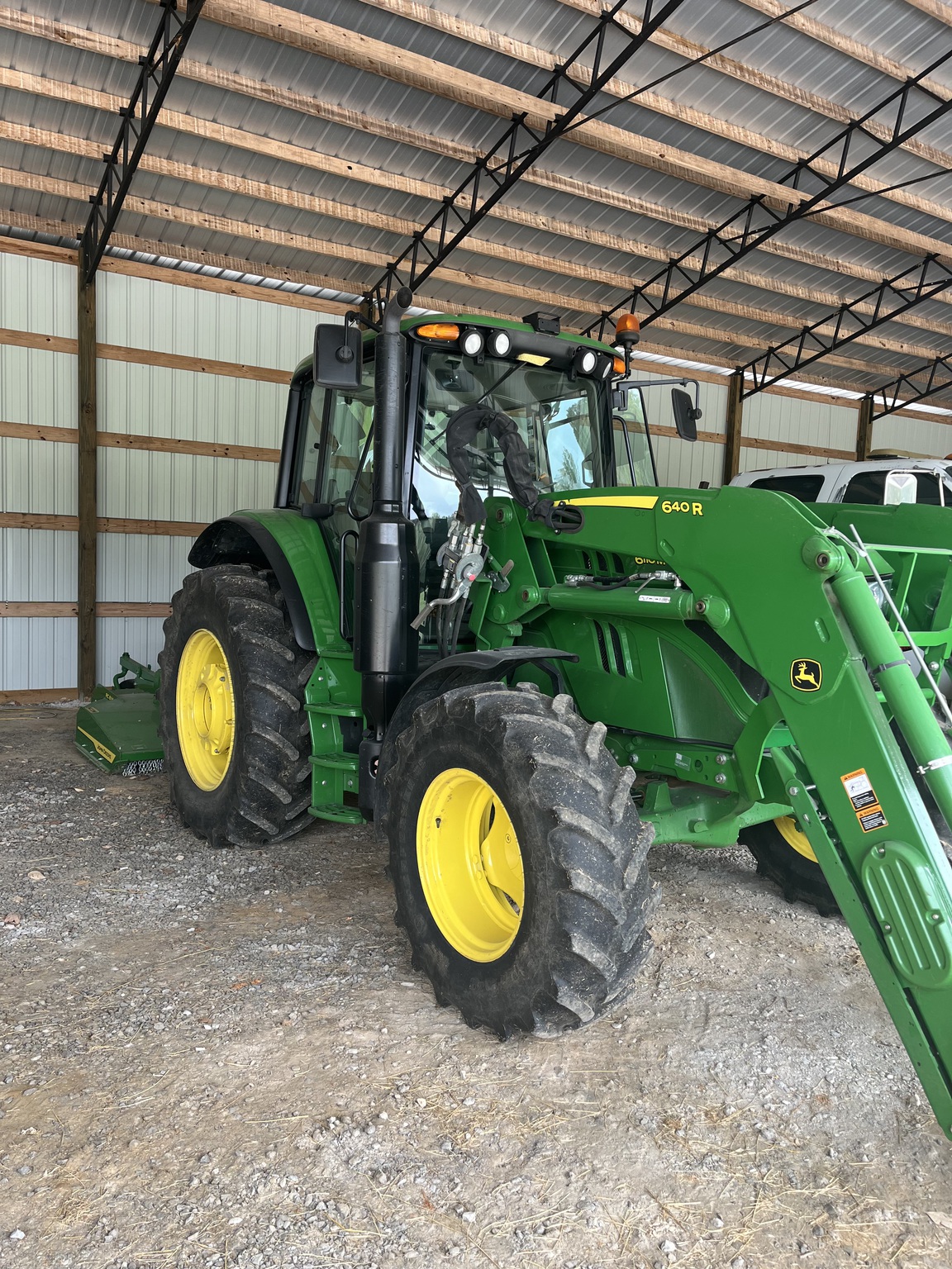 2019 John Deere 6110M