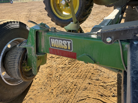 Used 2025 John Deere HDR 50 Combine Platforms at Horizon Ag & Turf in High Prairie, AB - Photo9