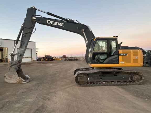 2021 John Deere 200G