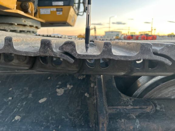 2021 John Deere 200G