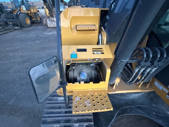 2021 John Deere 200G