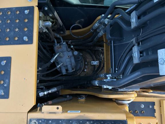 2021 John Deere 200G