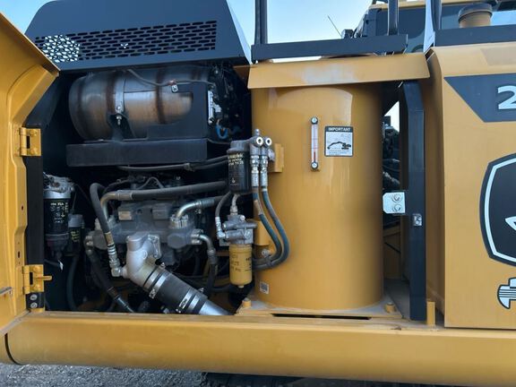 2021 John Deere 200G