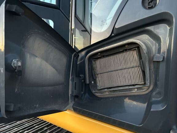 2021 John Deere 200G