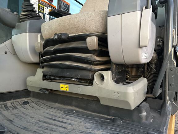 2021 John Deere 200G