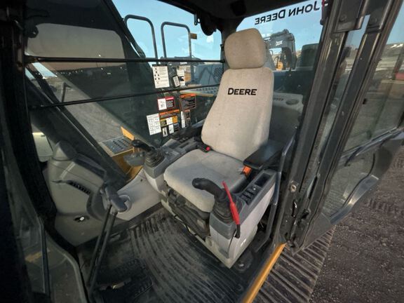 2021 John Deere 200G