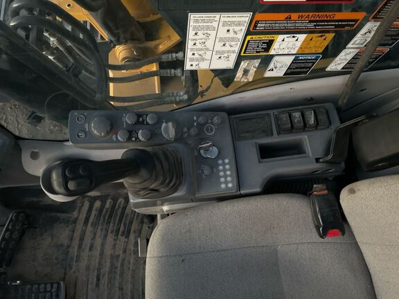 2021 John Deere 200G