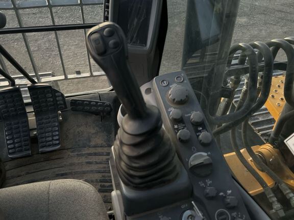 2021 John Deere 200G
