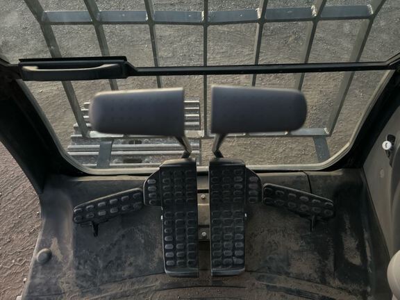 2021 John Deere 200G