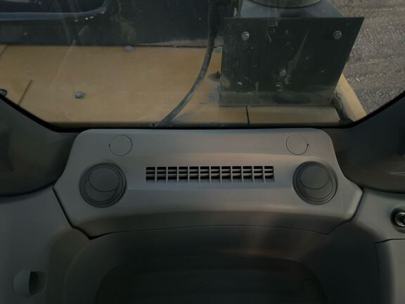 2021 John Deere 200G