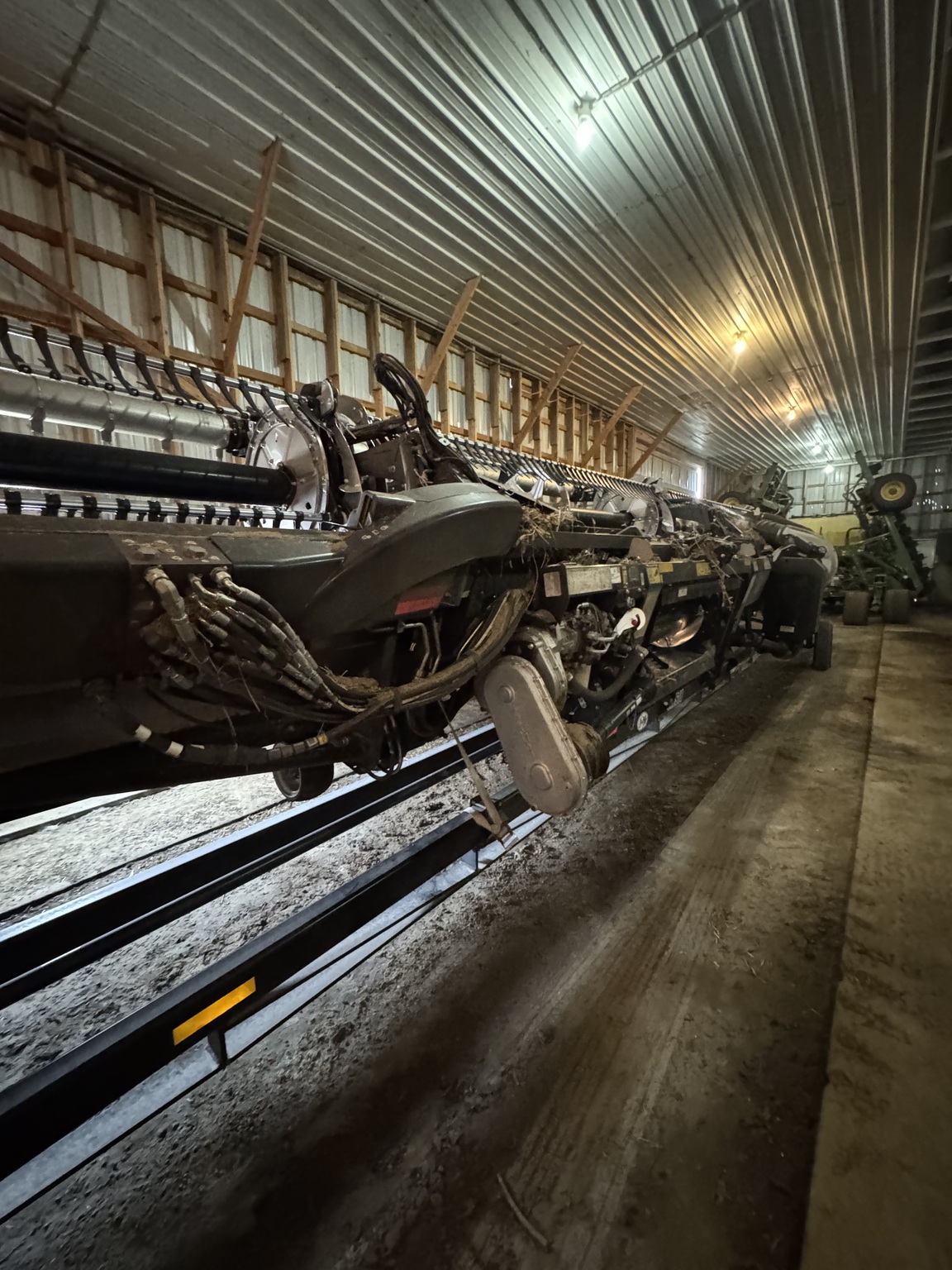 2023 MacDon FD250 Image 2