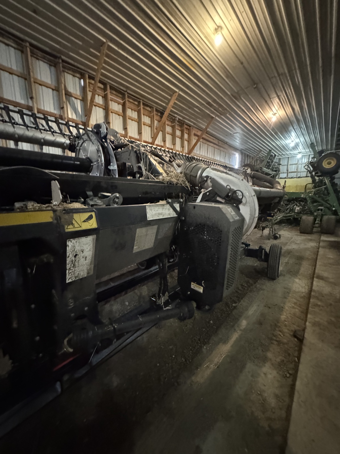 2023 MacDon FD250 Image 4