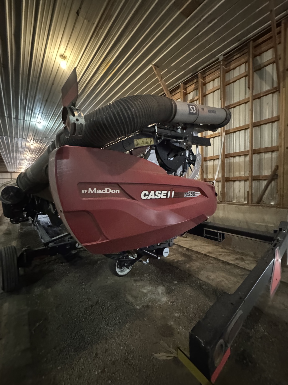 2023 MacDon FD250 Image 6