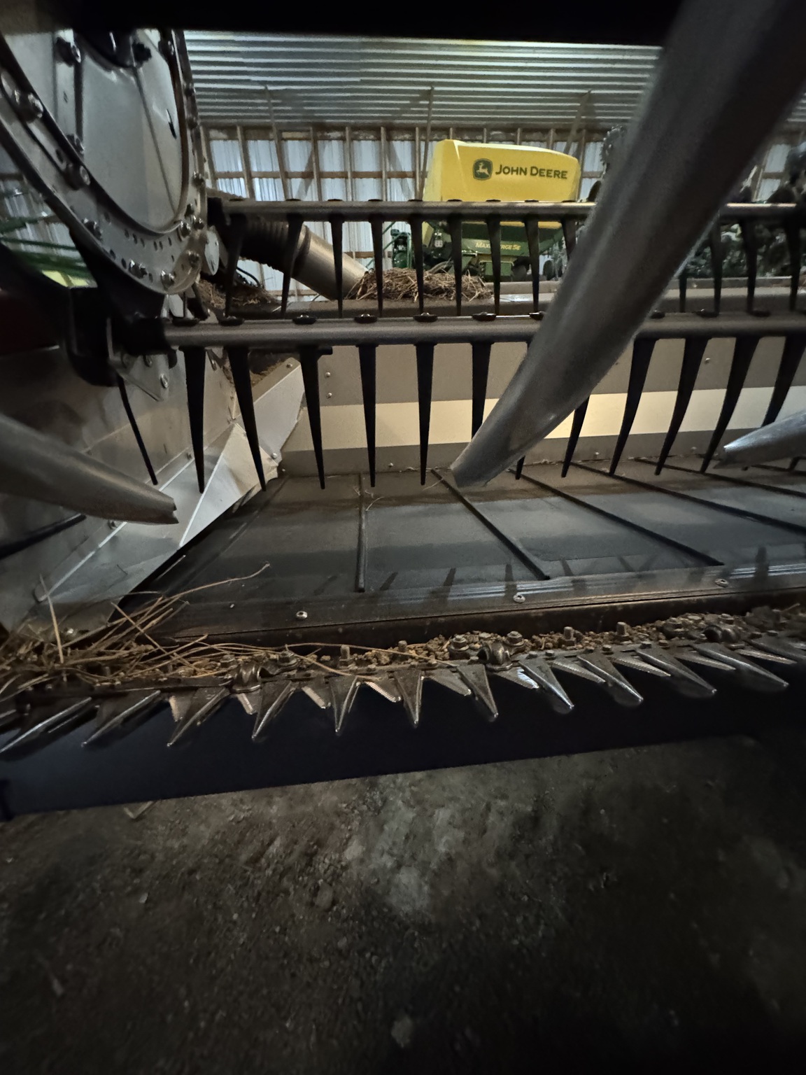 2023 MacDon FD250 Image 8