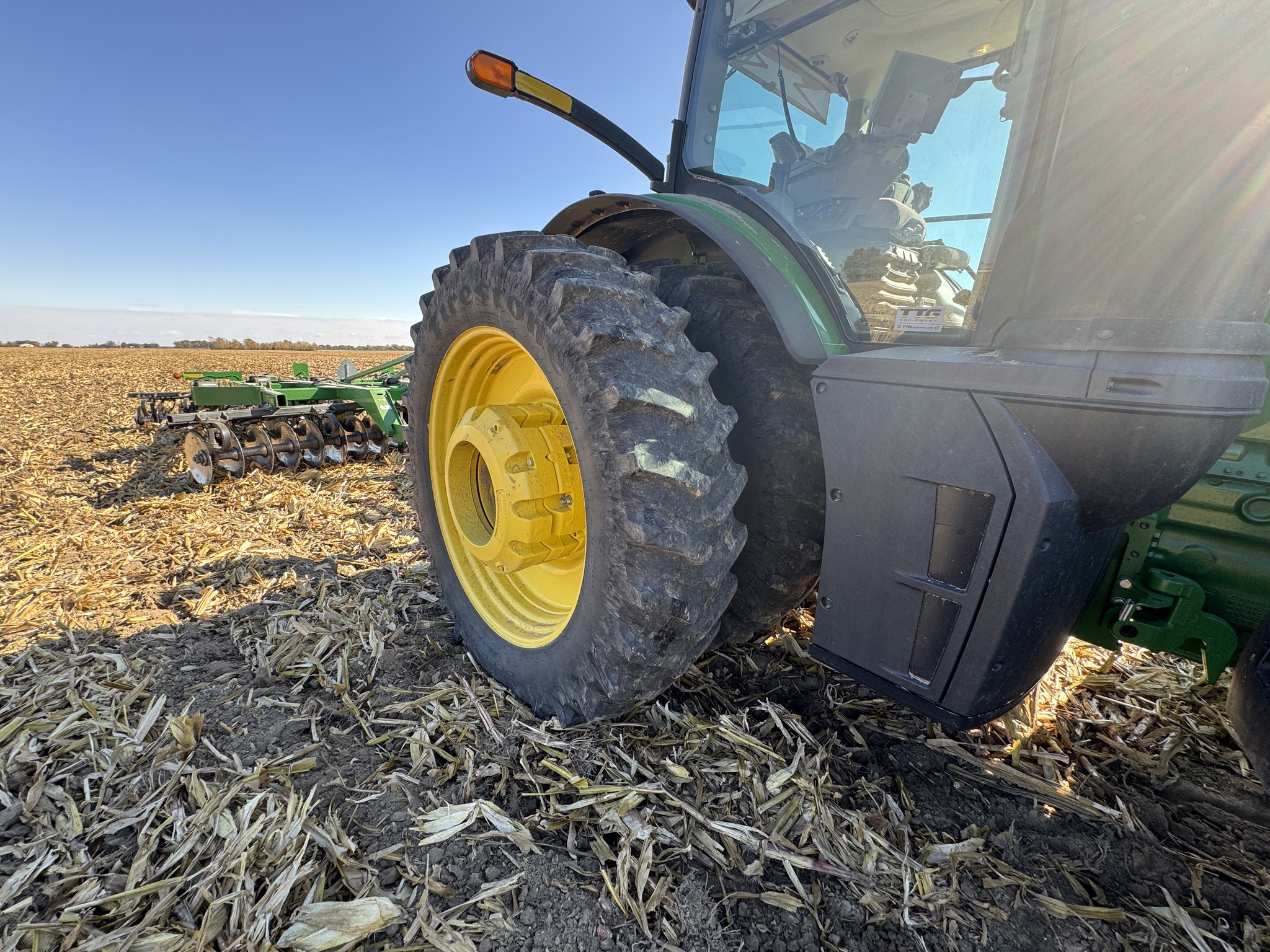 2016 John Deere 8345R Image 10