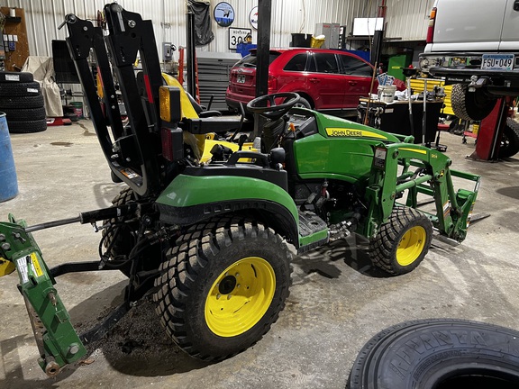 2022 John Deere 2025R - Photo3